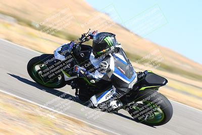 media/Oct-15-2023-TrackXperience (Sun) [[85198ff50b]]/Group 2/session 4 turn 3/